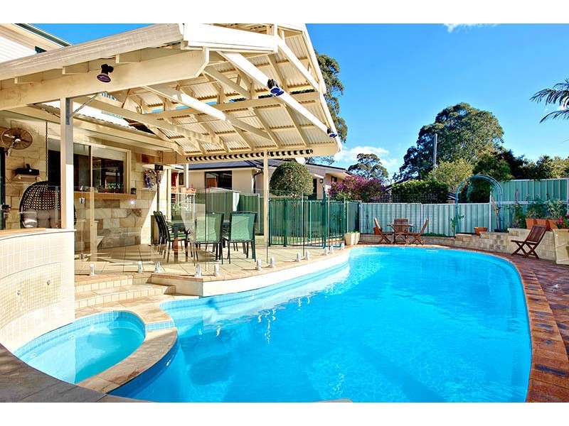 48 Amaroo  Avenue, Georges Hall NSW 2198