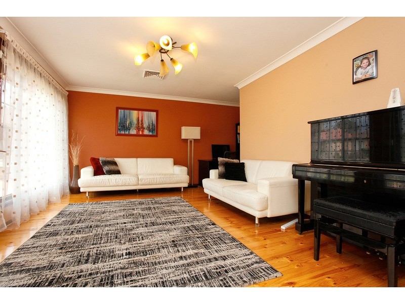 5 Tumut  Close, Bankstown NSW 2200