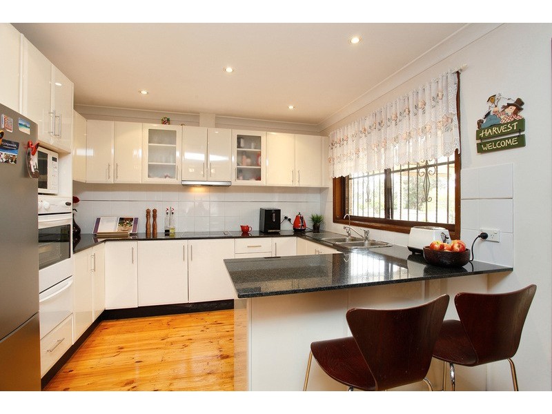 5 Tumut  Close, Bankstown NSW 2200