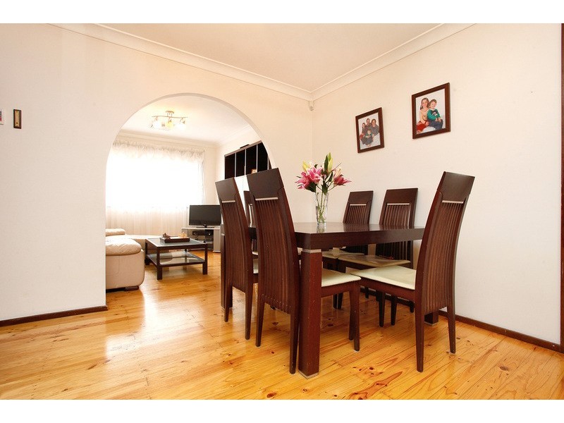 5 Tumut  Close, Bankstown NSW 2200