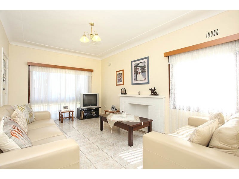 171 Gascoigne  Road, Yagoona NSW 2199