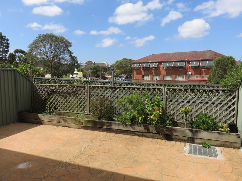 2/28 Cambridge  Avenue, Bankstown NSW 2200