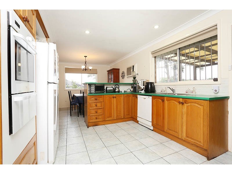 9 Horbling Avenue, Georges Hall NSW 2198