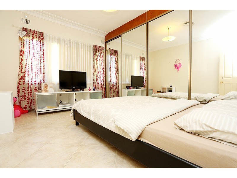 38 Warringa Street, Yagoona NSW 2199