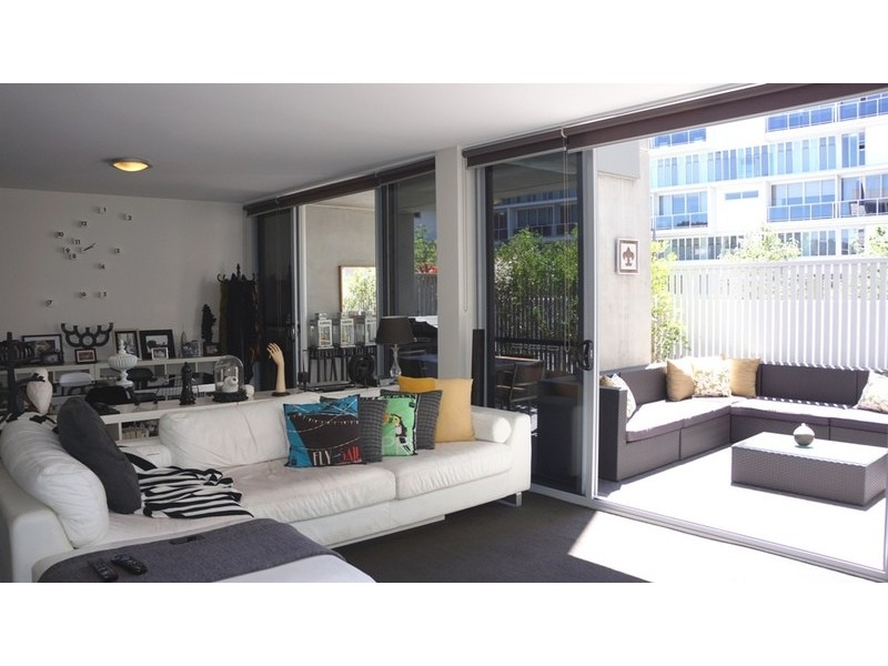 R103/1 Retreat Street, Alexandria NSW 2015