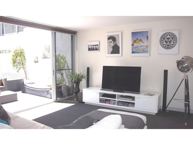 R103/1 Retreat Street, Alexandria NSW 2015