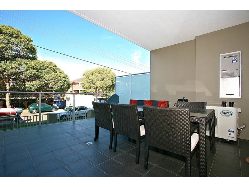 1/38 Cairds Avenue, Bankstown NSW 2200