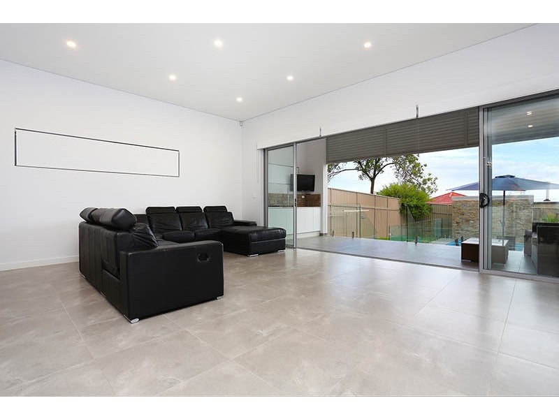 204 Old Kent Road, Greenacre NSW 2190