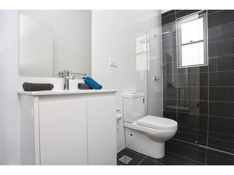 204 Old Kent Road, Greenacre NSW 2190