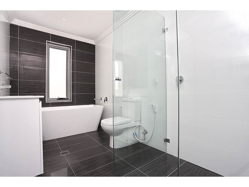 204 Old Kent Road, Greenacre NSW 2190