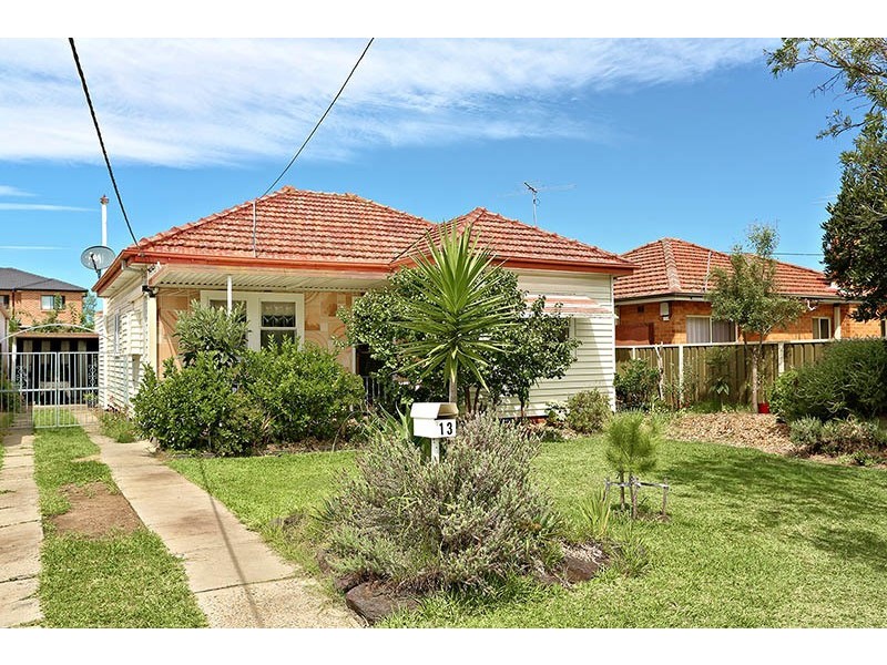13 Birrong Avenue, Birrong NSW 2143