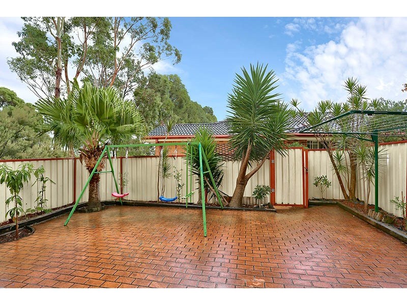 2/9 Chiswick Road, Greenacre NSW 2190