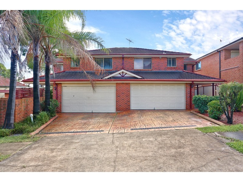 2/9 Chiswick Road, Greenacre NSW 2190