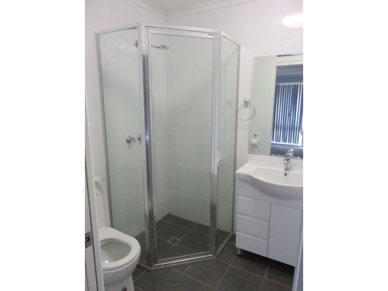 32 Ruthven Avenue, Milperra NSW 2214