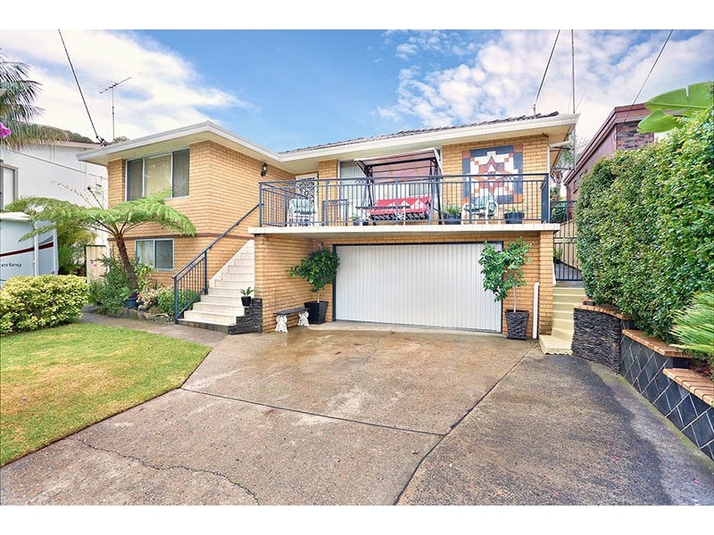 15 Lincoln Road, Georges Hall NSW 2198