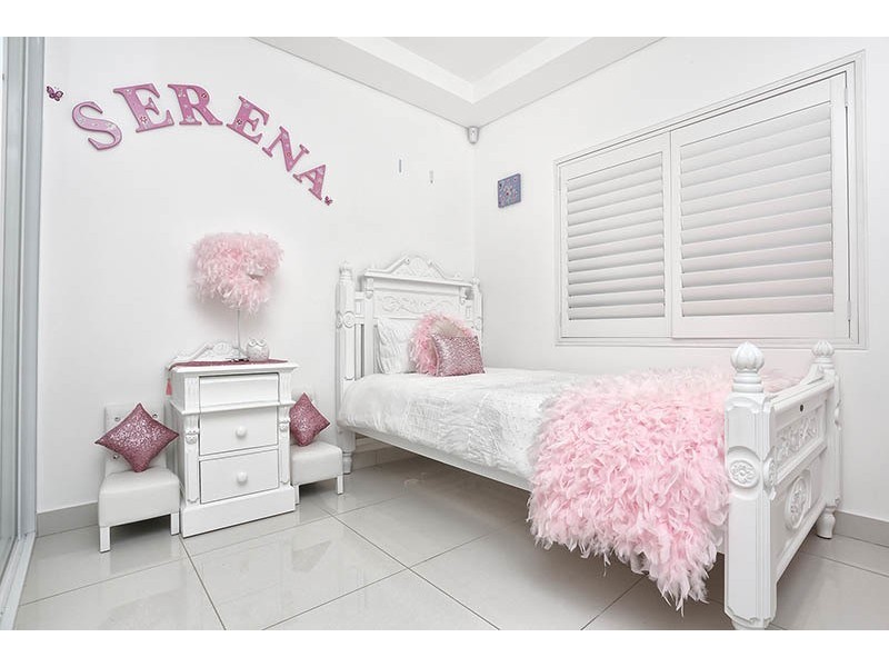 206 Noble Avenue, Greenacre NSW 2190