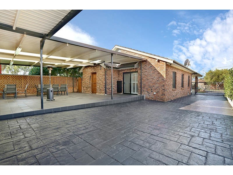 206 Noble Avenue, Greenacre NSW 2190