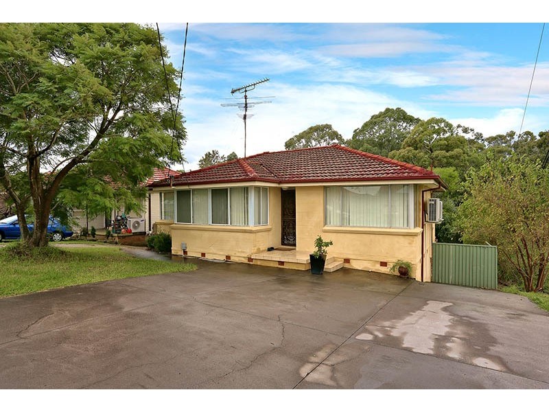 28 Collins Crescent, Yagoona NSW 2199