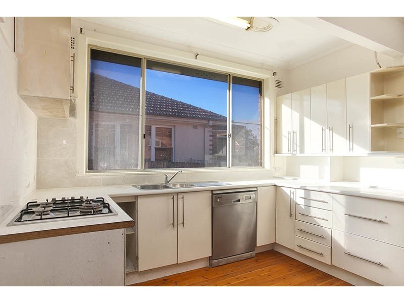 16 Maiden Street, Greenacre NSW 2190