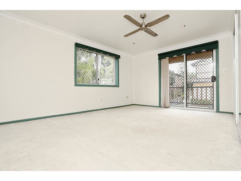 1/152A Hillcrest Avenue, Greenacre NSW 2190