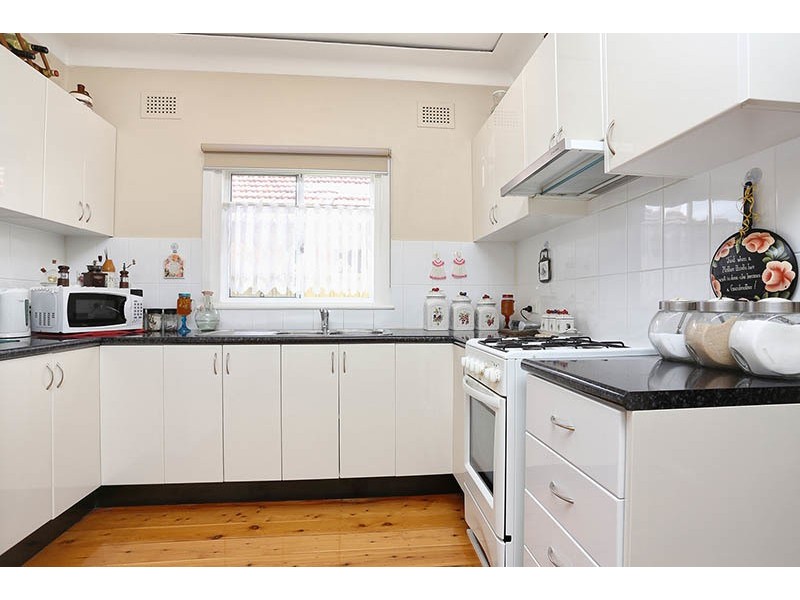 13 Birrong Avenue, Birrong NSW 2143