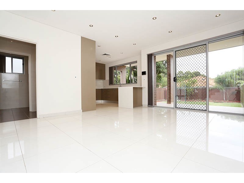 9B Lily Avenue, Riverwood NSW 2210