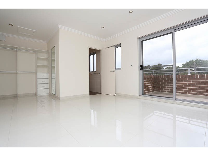 9B Lily Avenue, Riverwood NSW 2210