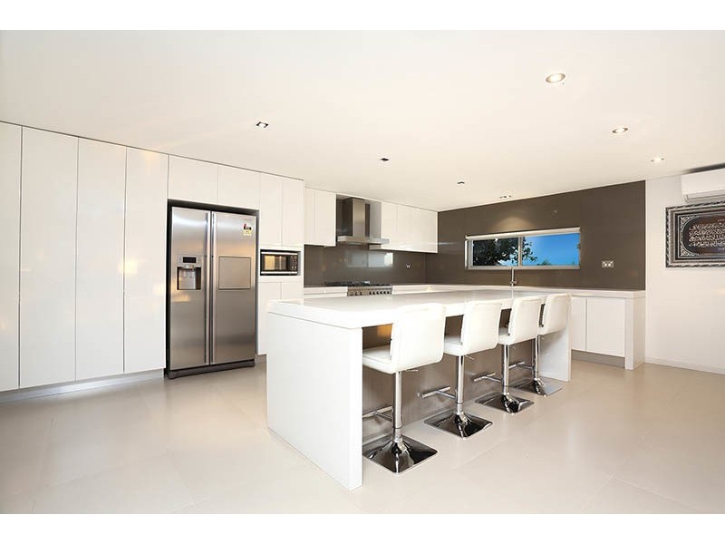 88 Oak Drive, Georges Hall NSW 2198