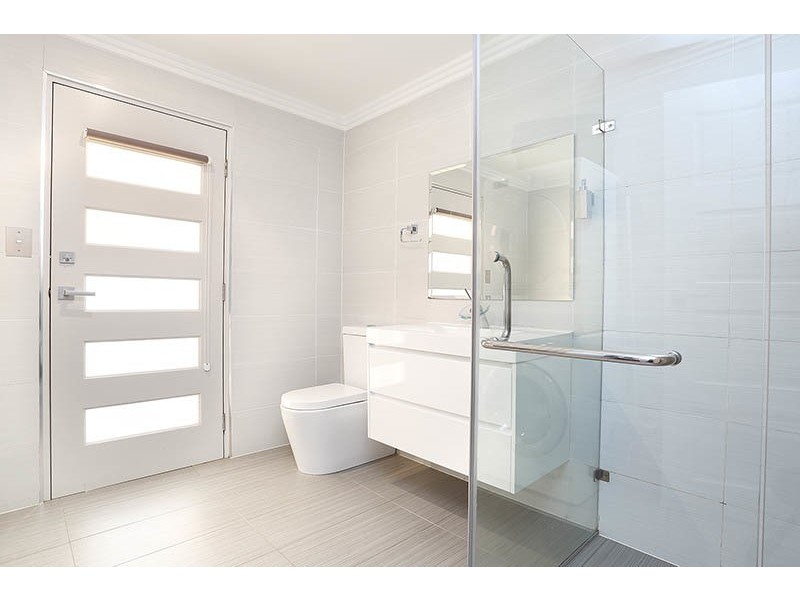 88 Oak Drive, Georges Hall NSW 2198