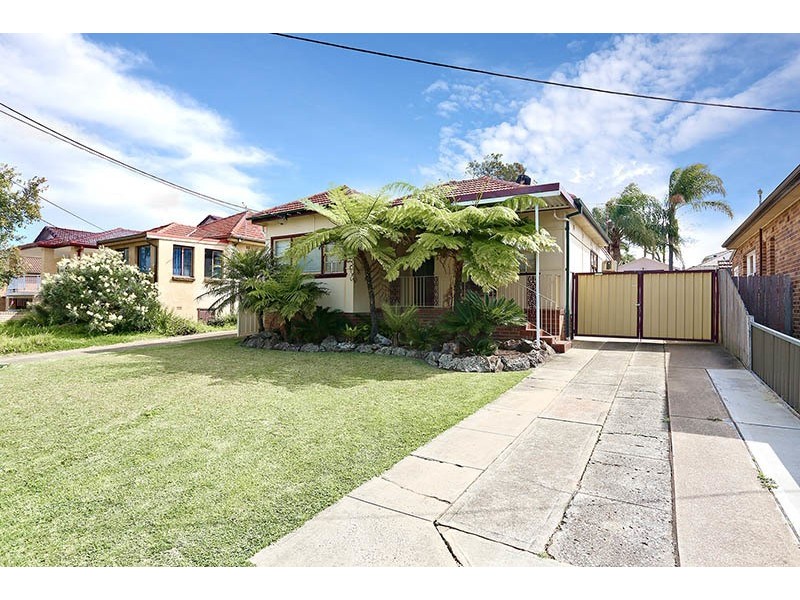 23 Gleeson Avenue, Condell Park NSW 2200