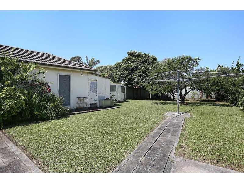 9 Clarke Street, Bass Hill NSW 2197