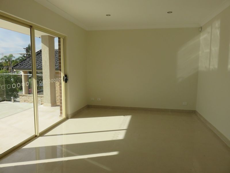 288 Noble Avenue, Greenacre NSW 2190