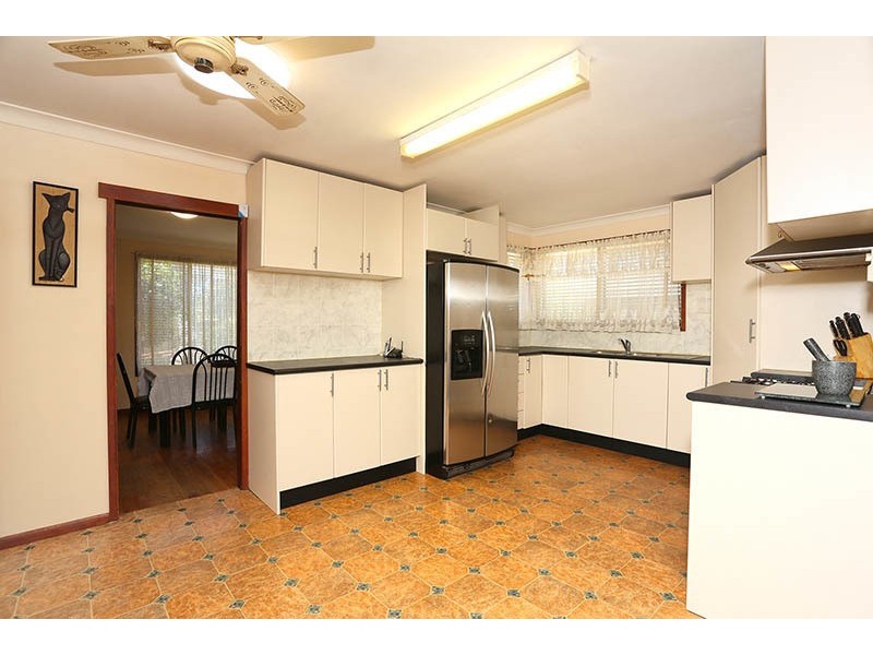 35 Donington Avenue, Georges Hall NSW 2198