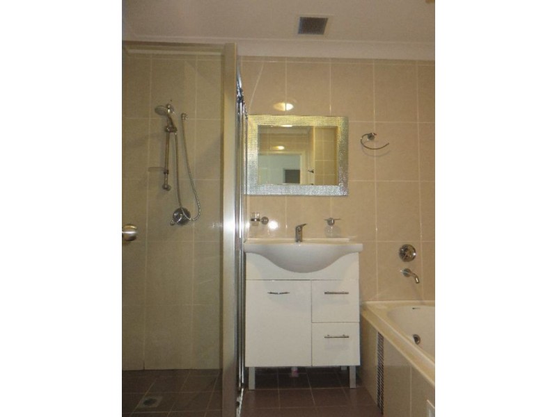 11/548-556 Woodville Road, Guildford NSW 2161