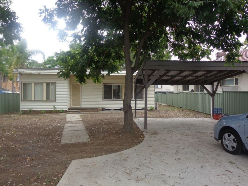 248 Henry Lawson Drive, Georges Hall NSW 2198