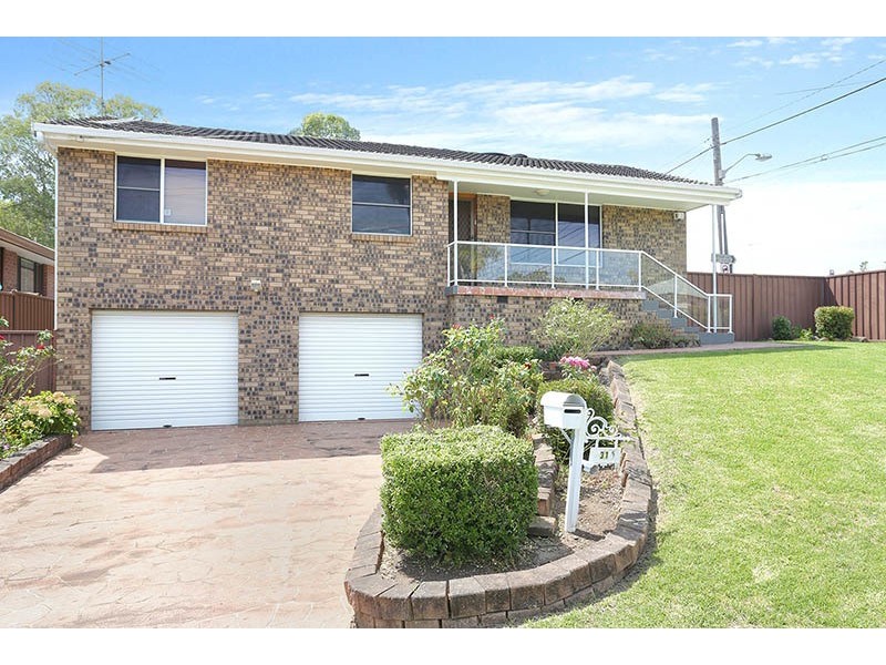 31 Foley Street, Georges Hall NSW 2198