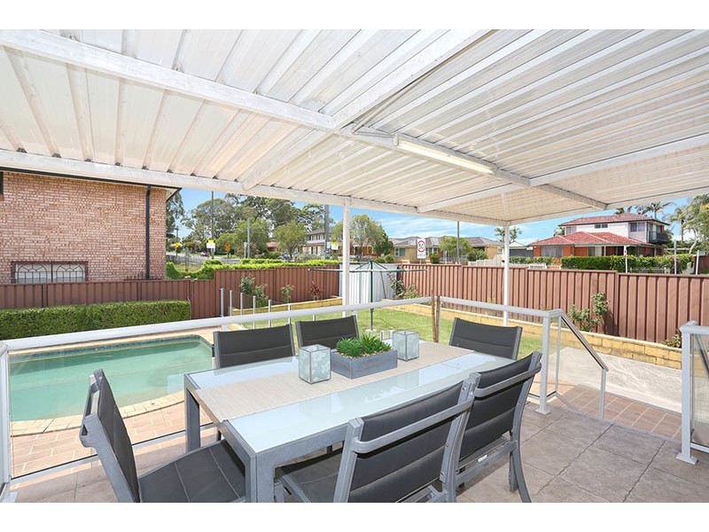 31 Foley Street, Georges Hall NSW 2198