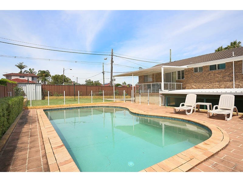 31 Foley Street, Georges Hall NSW 2198