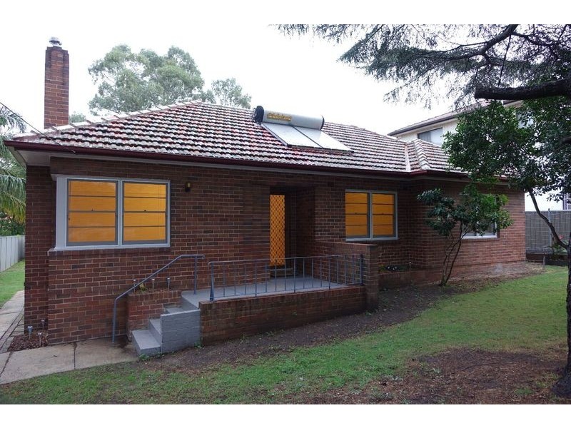 32 Macquarie Street, Greenacre NSW 2190