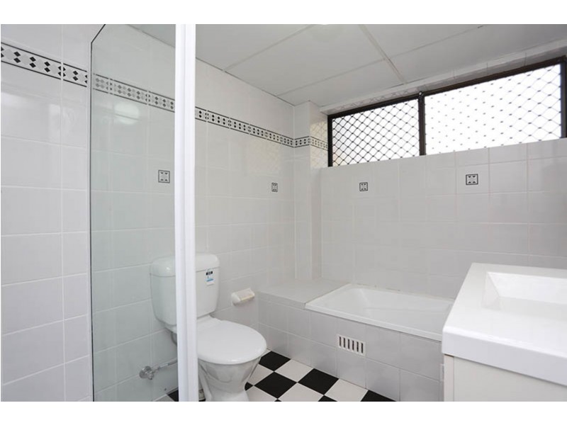 4/1-5 Dudley Avenue, Bankstown NSW 2200