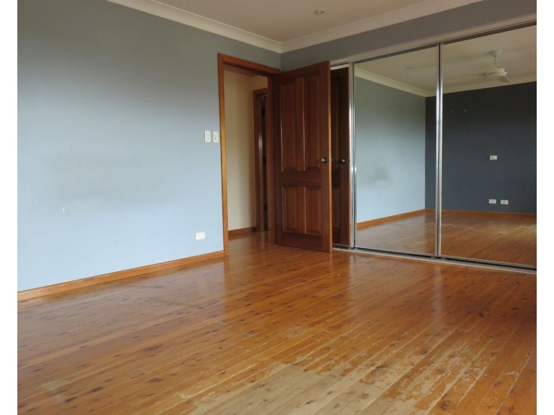 4 Yeran Street, Sylvania NSW 2224