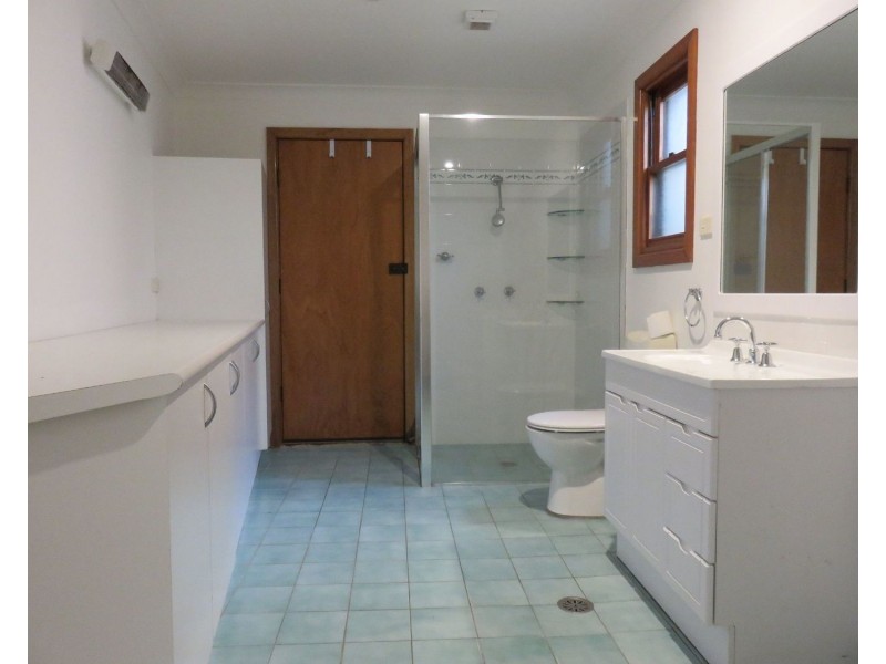 4 Yeran Street, Sylvania NSW 2224