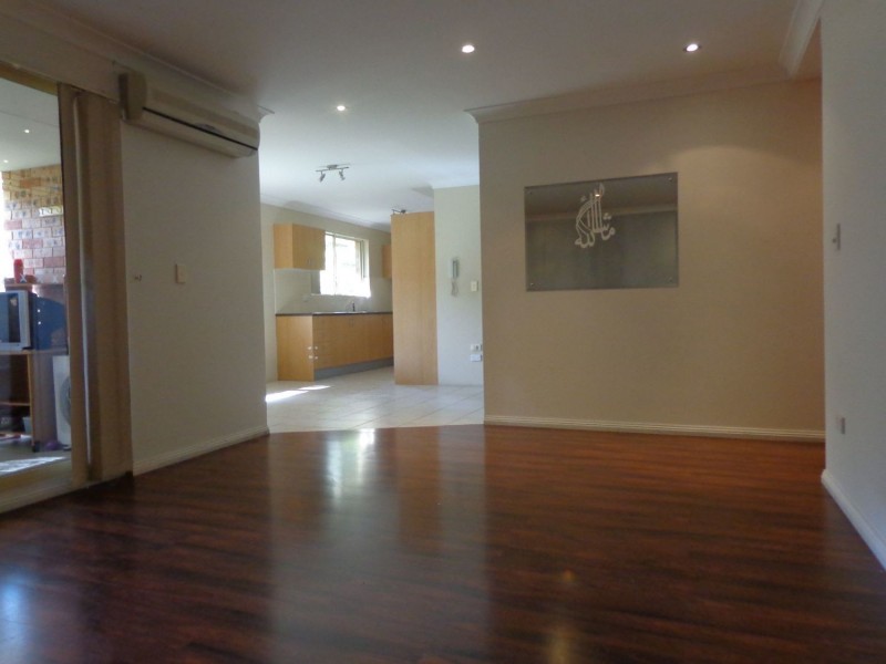 25/75 Cairds Avenue, Bankstown NSW 2200