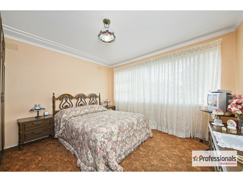 8 Eric Avenue, Bass Hill NSW 2197