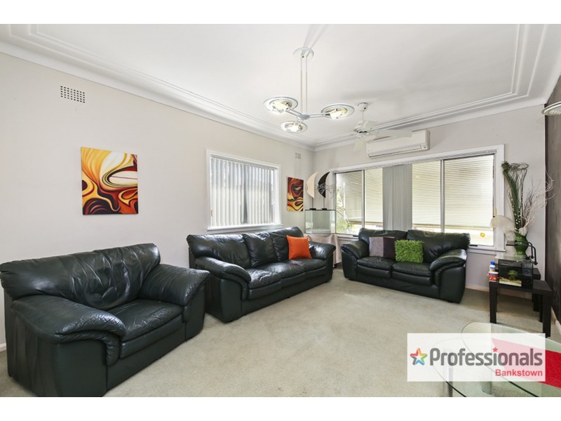 4 Fifth Avenue, Condell Park NSW 2200