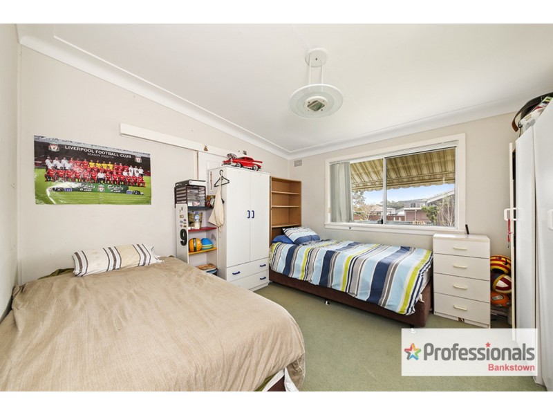 4 Fifth Avenue, Condell Park NSW 2200