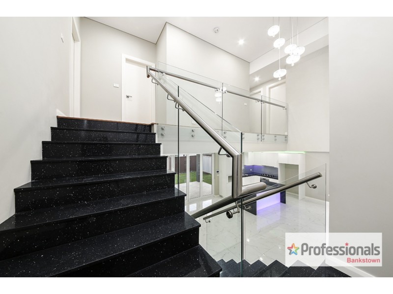 2B Ellis Street, Condell Park NSW 2200