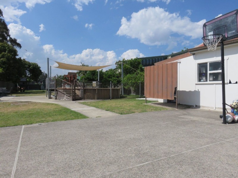 54 Beale Street, Georges Hall NSW 2198