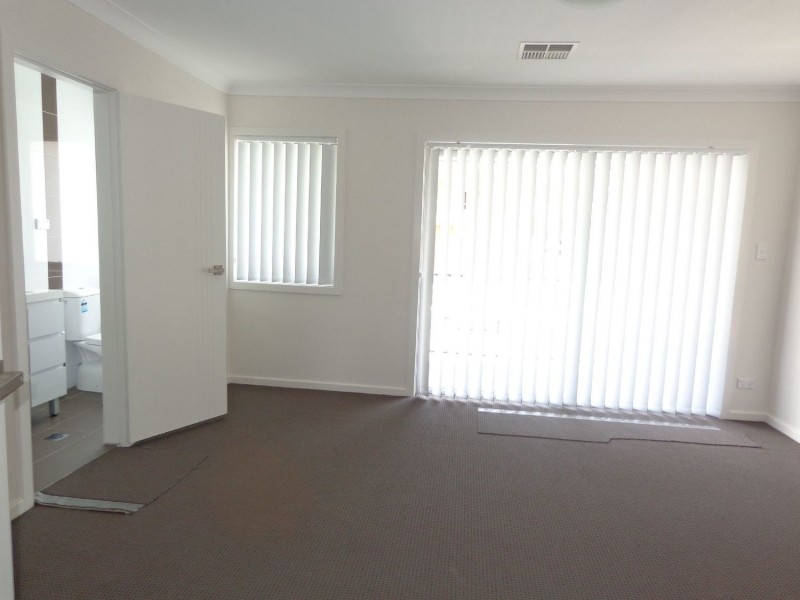 2/48-50 Taylor Street, Condell Park NSW 2200