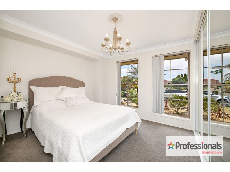 12 Yachtsman Drive, Chipping Norton NSW 2170